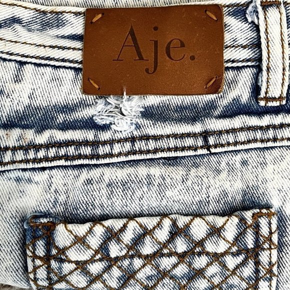 AJE. Whitewashed Denim Mini Skirt Asymmetrical Hem Size 6 - Picture 3 of 4